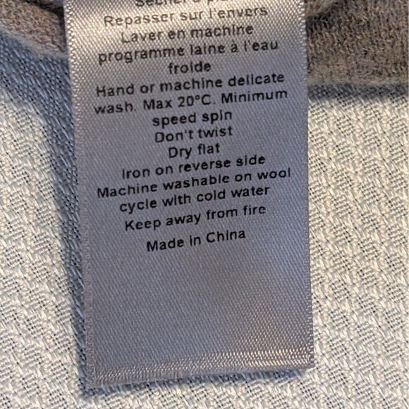 Zadig & Voltaire Wm Size Large 100% Cashmere Henley Sweater Cappichino Tan Arrow - Picture 11 of 11